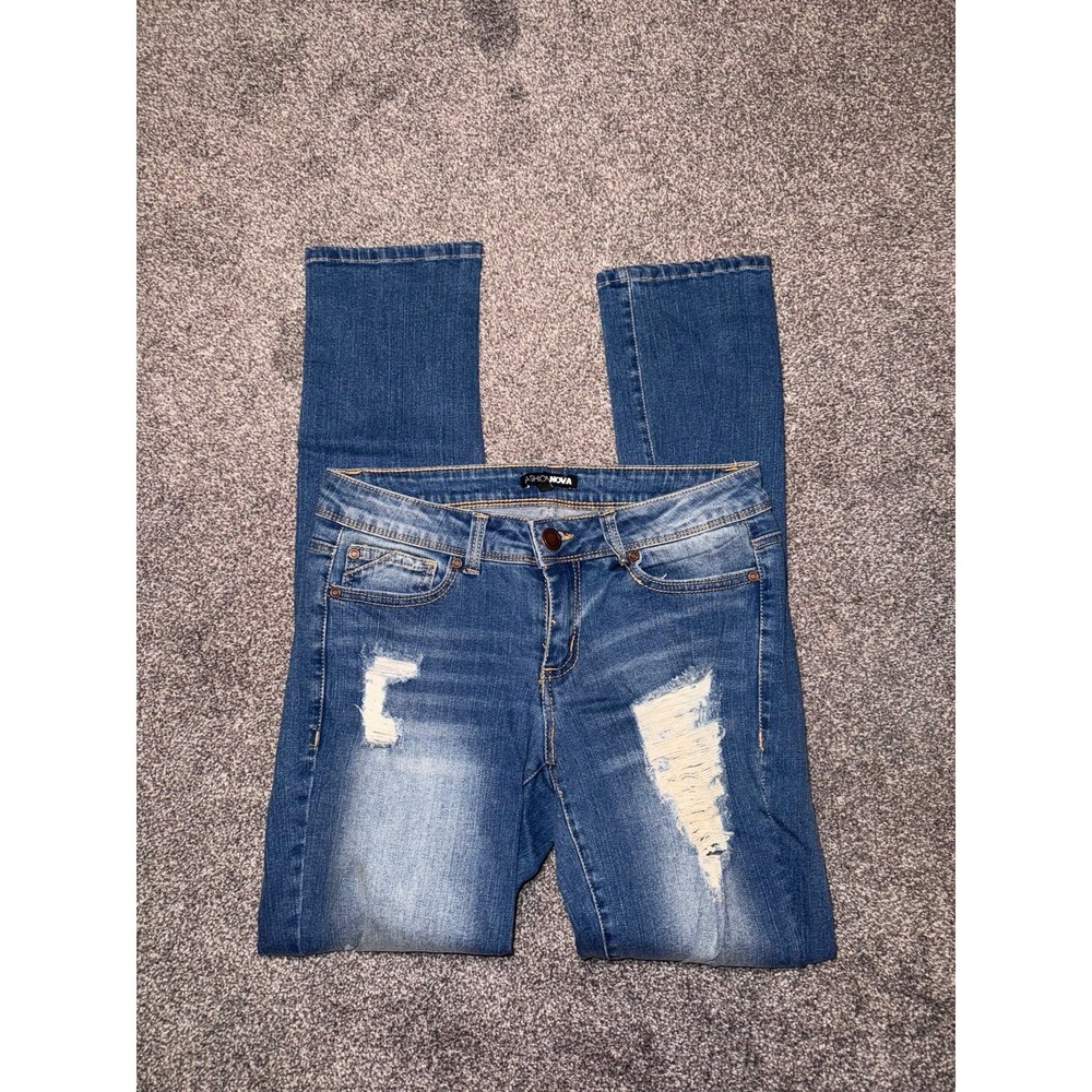 Fashion Nova Women's Distressed Blue Jeans -‎ Size 5